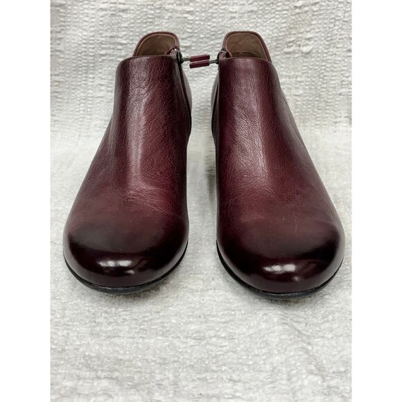 Dansko Women's Burgundy Leather Booties Size 9 NWOB - Picture 2 of 7
